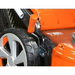 Бензинова газонокосарка Oleo-Mac GV 48 TK ALL ROAD PLUS4 (66119213E5)