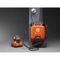 Зарядний пристрій Husqvarna QC500 (9704495-01)