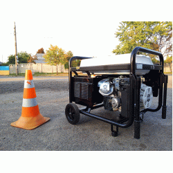 Бензиновий генератор MATARI M7000E