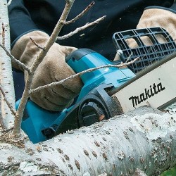 Акумуляторна ланцюгова пила Makita DUC302Z (без акумулятора і ЗП) Акумуляторна ланцюгова пила Makita DUC302Z (без акумулятора і ЗП)